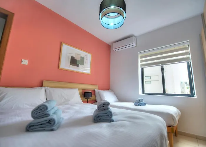 Comfortable 2Bedrooms In Paceville, Balcony Jpor1-3