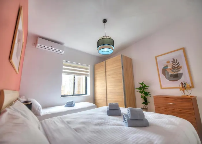 Comfortable 2Bedrooms In Paceville, Balcony Jpor1-3
